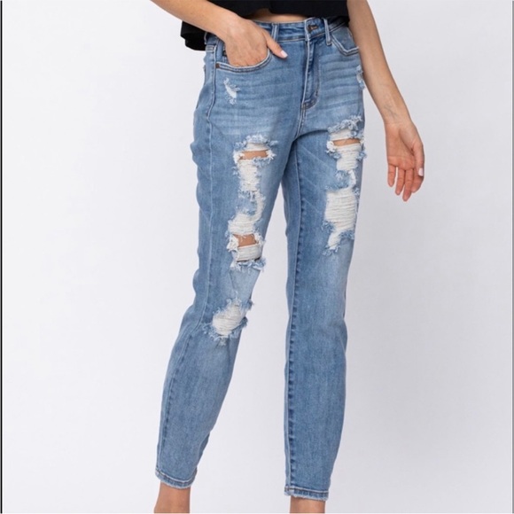 Judy Blue Denim - Judy Blue Distressed Boyfriend Fit Denim Jeans